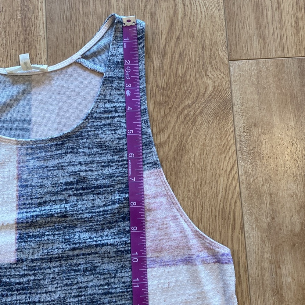 Wilfred Free | Ornella tank in pink, grey, purple, cream (Aritzia) - Picture 8 of 11